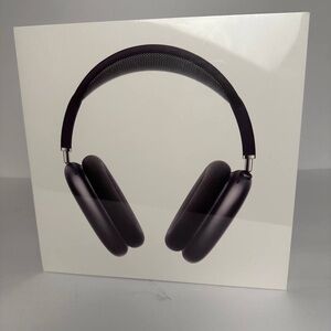 Apple AirPod Max’s  Headphones - Black